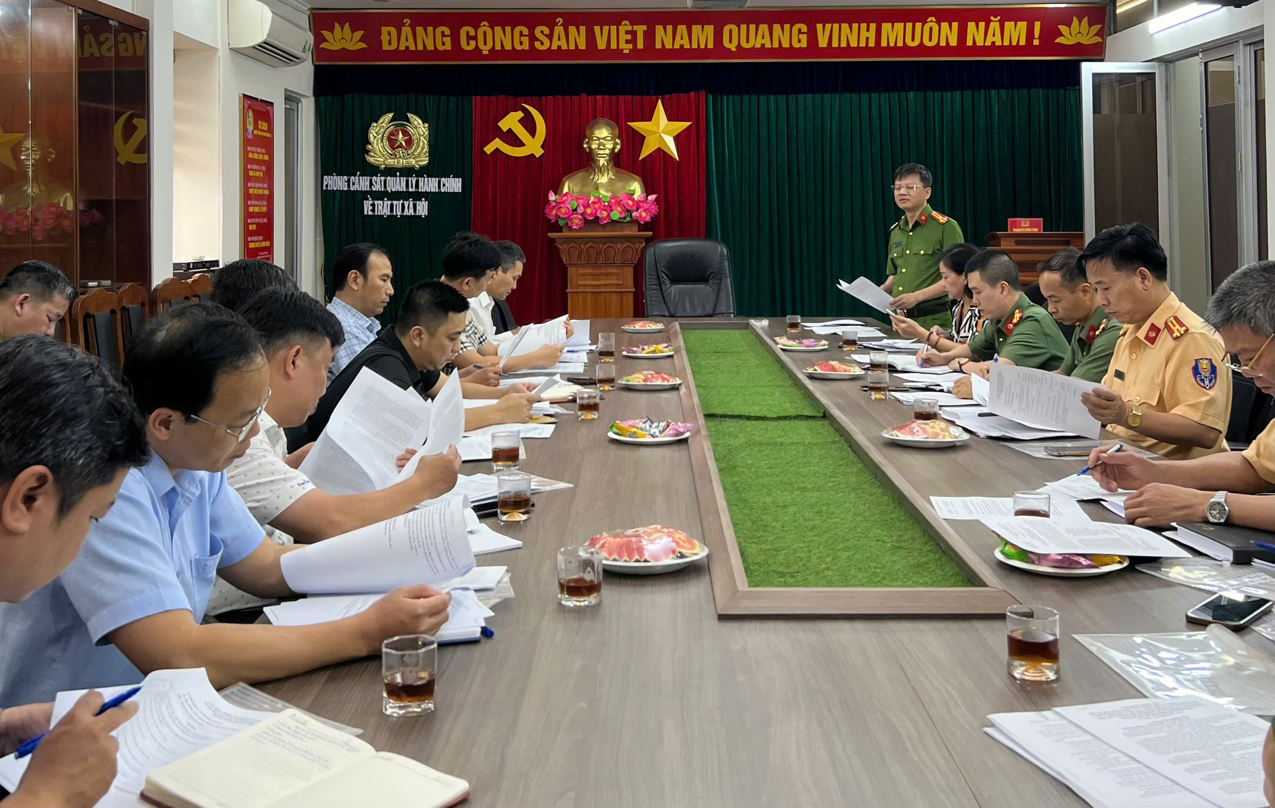 Phòng Cảnh sát QLHC về TTXH – Công an thành phố: Tham mưu triển khai Đoàn kiểm tra liên ngành thực hiện Chỉ thị 17/CT-UBND